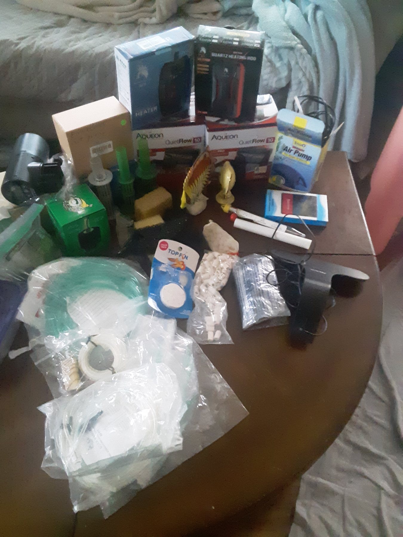 Aquarium supplies